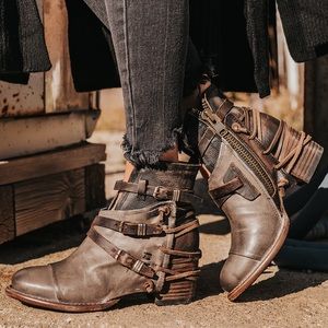 FREEBIRD  booties GUC